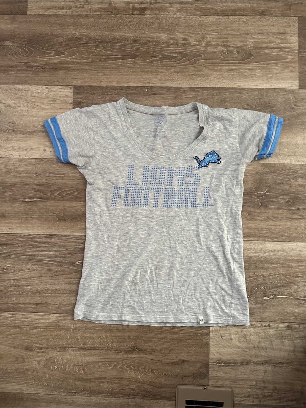 47 Brand Detroit Lions Light Gray Tee with Blue Accents